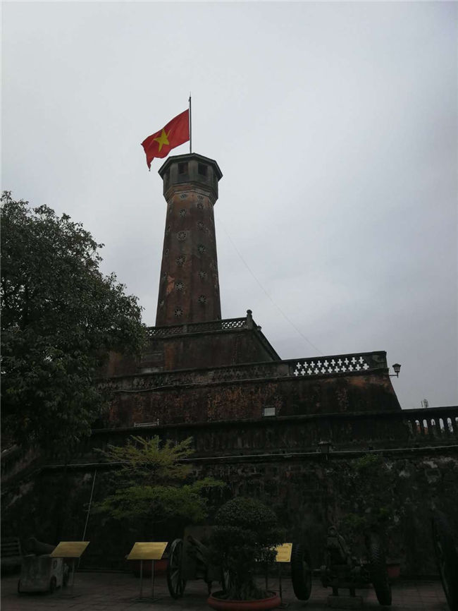參觀(guān)越南河內(nèi)軍事博物館4.jpg